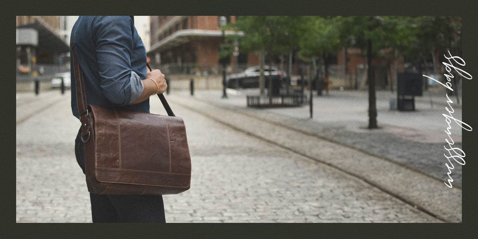 leather travel wallet with zip