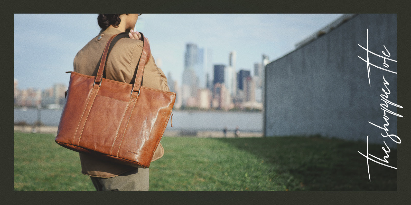 leather travel wallet with zip