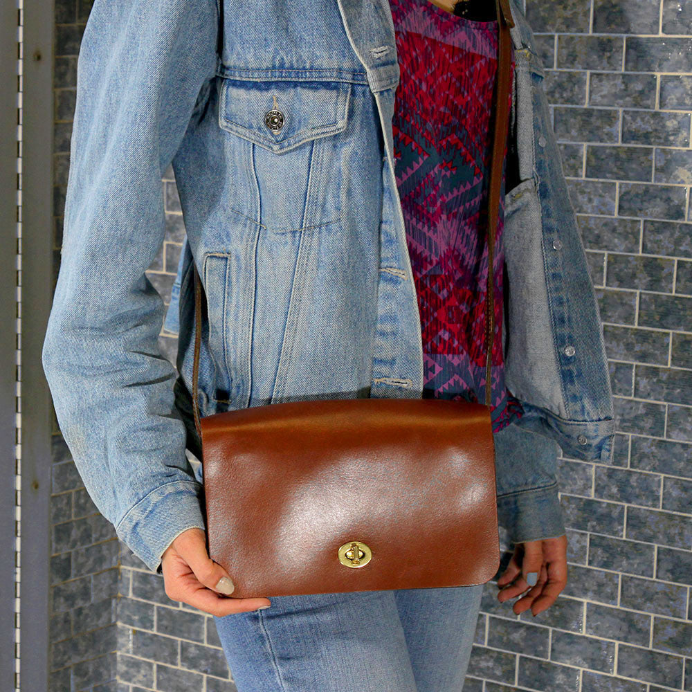 Vintage Coach Bag Penny Pocket Bag in Brown Leather Crossbody 